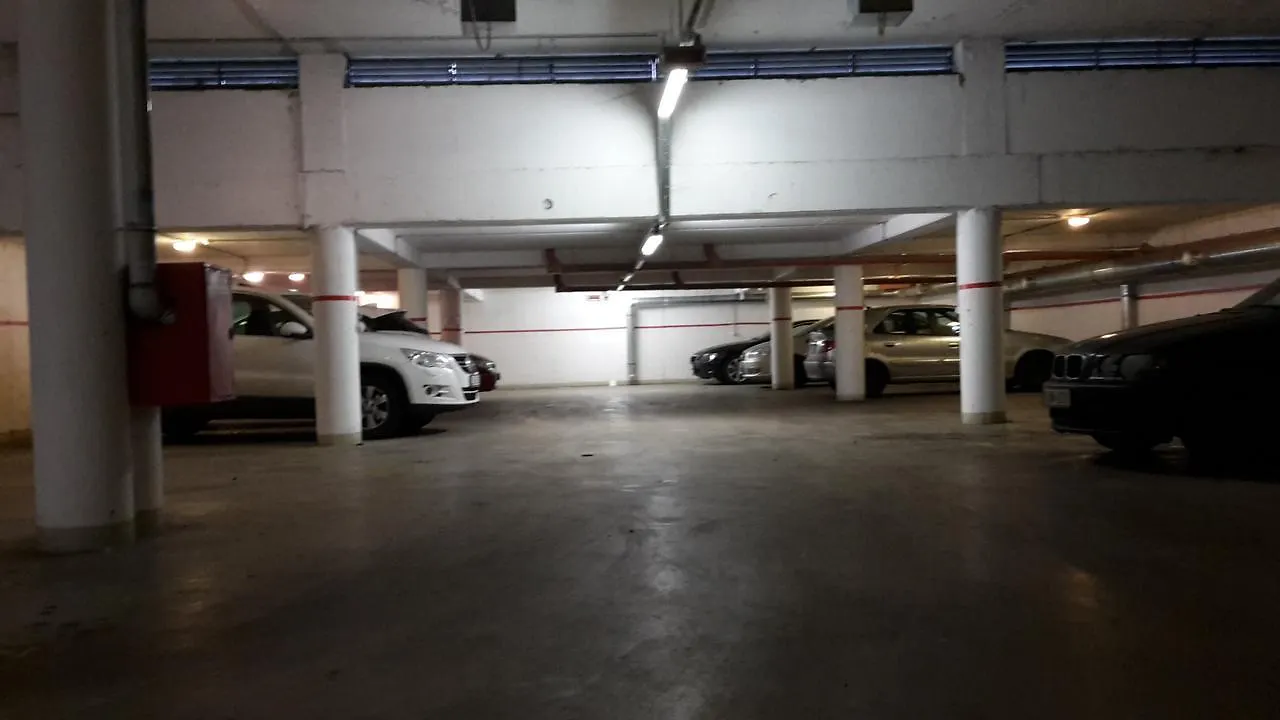 Aden Apartment Free Parking Будапешт